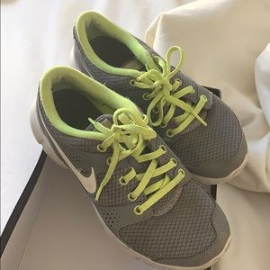 Grey/Neon Nike Sneakers size 6
